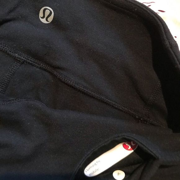 Lululemon crop yoga pants sz 4 - Picture 2 of 2
